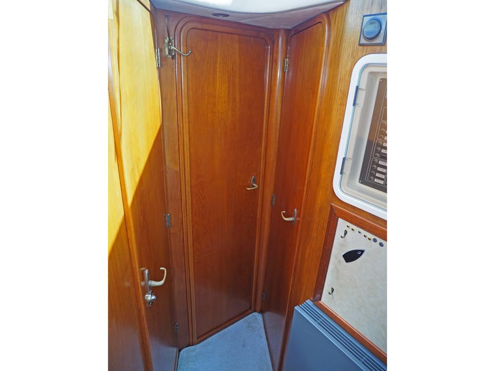 Fore ship, Accommodation